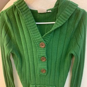 Foxy Green Sweater with Cute Buttons and Hood